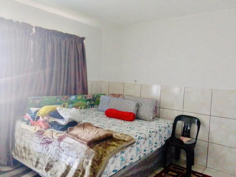 To Let 2 Bedroom Property for Rent in Vorna Valley Gauteng