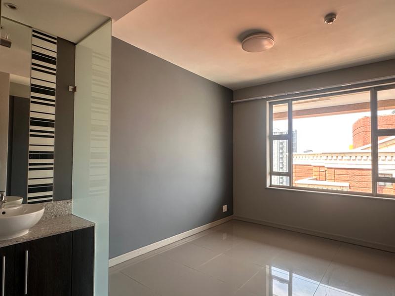 To Let 2 Bedroom Property for Rent in Rosebank Gauteng