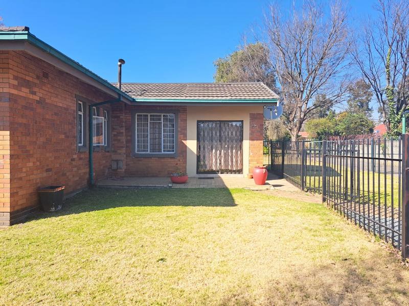 3 Bedroom Property for Sale in Selection Park Gauteng