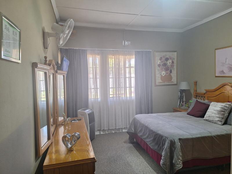 3 Bedroom Property for Sale in Selection Park Gauteng