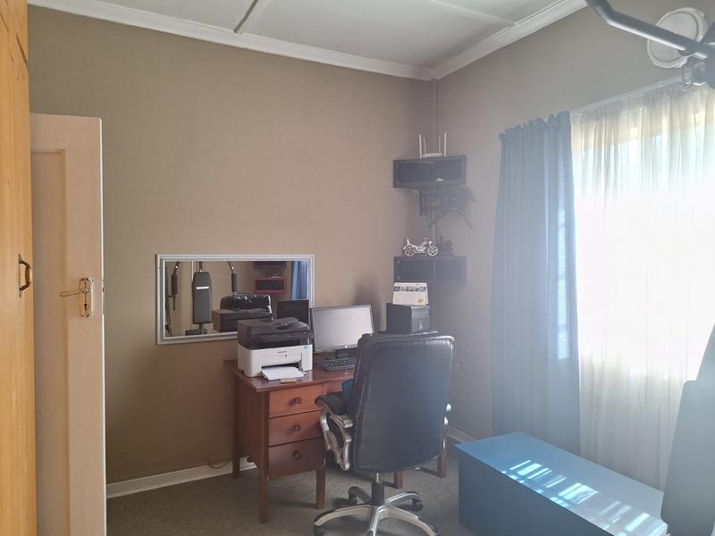 3 Bedroom Property for Sale in Selection Park Gauteng