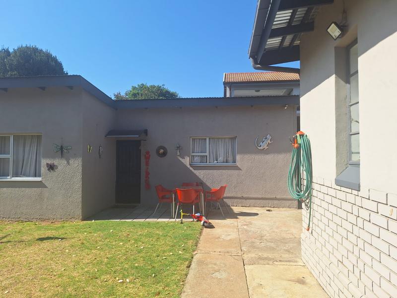 3 Bedroom Property for Sale in Selection Park Gauteng