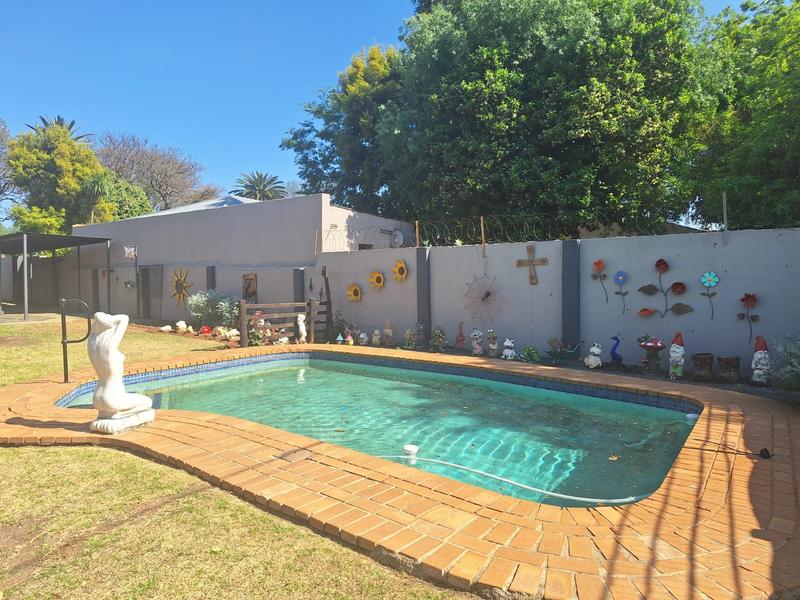 3 Bedroom Property for Sale in Selection Park Gauteng