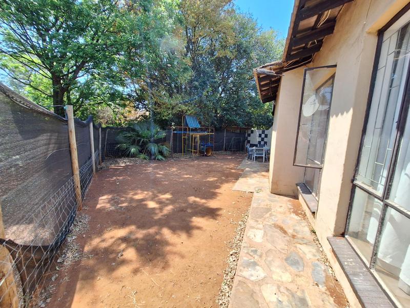 To Let 3 Bedroom Property for Rent in Rooihuiskraal Gauteng