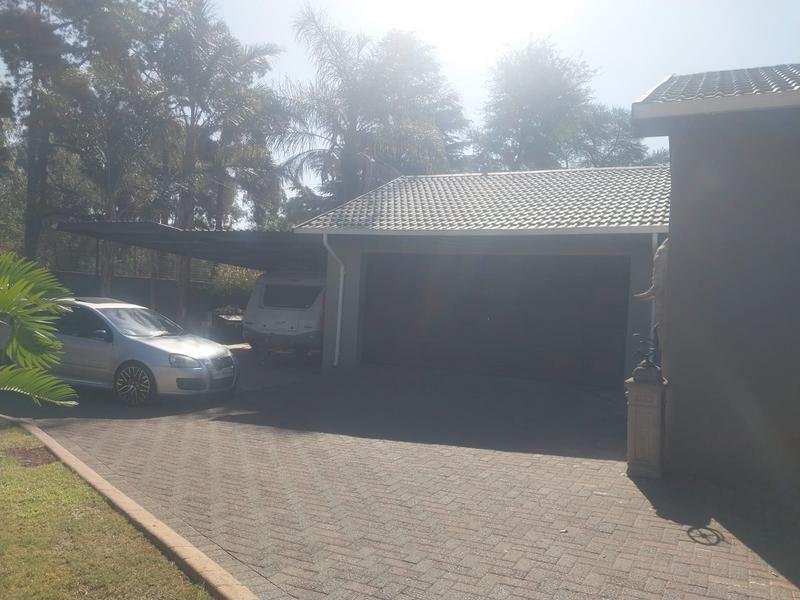 4 Bedroom Property for Sale in Clayville Gauteng