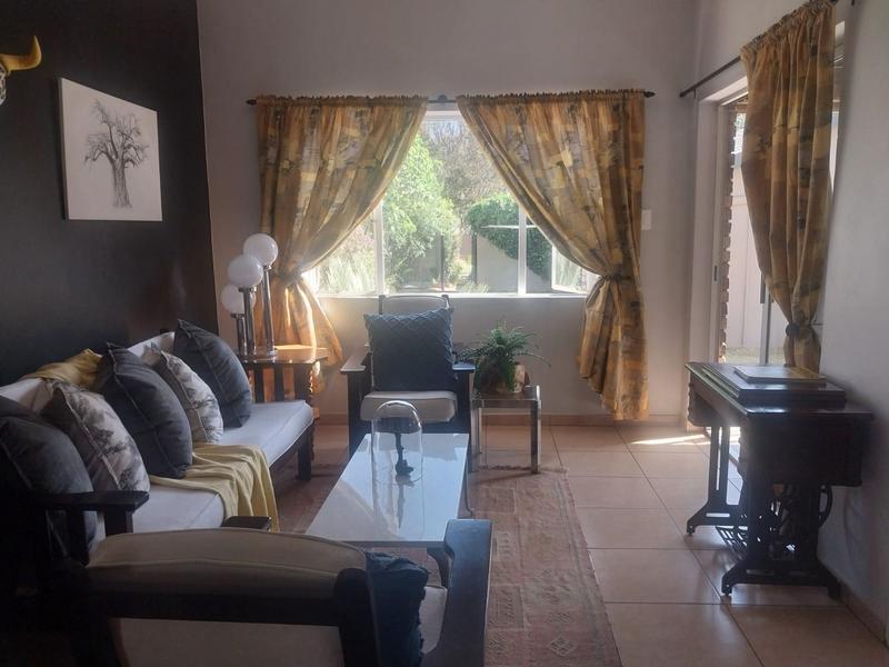 4 Bedroom Property for Sale in Clayville Gauteng