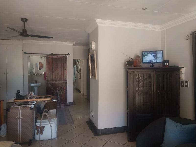 4 Bedroom Property for Sale in Clayville Gauteng