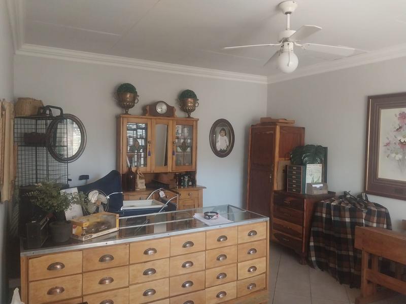 4 Bedroom Property for Sale in Clayville Gauteng