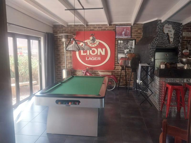 4 Bedroom Property for Sale in Clayville Gauteng