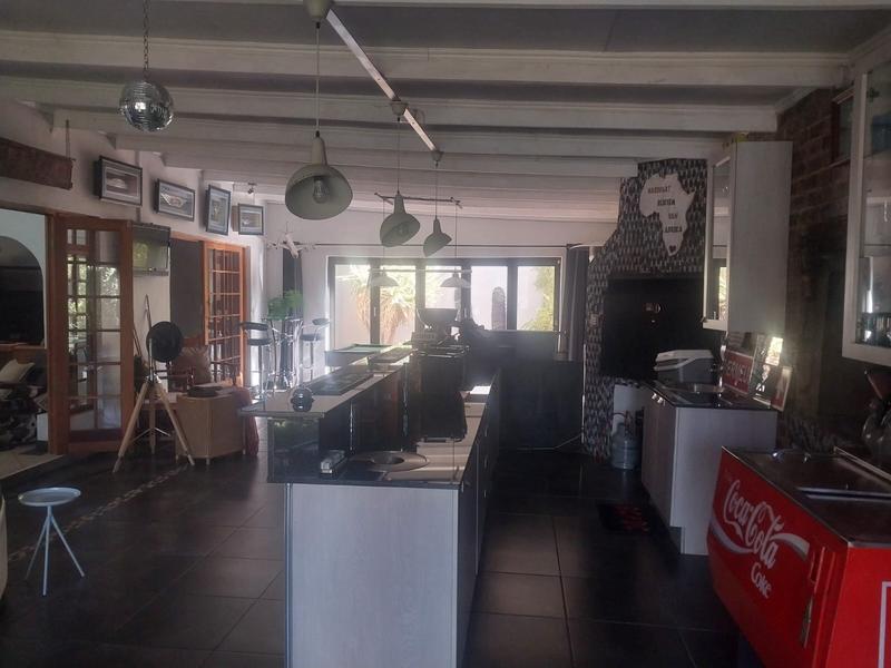 4 Bedroom Property for Sale in Clayville Gauteng