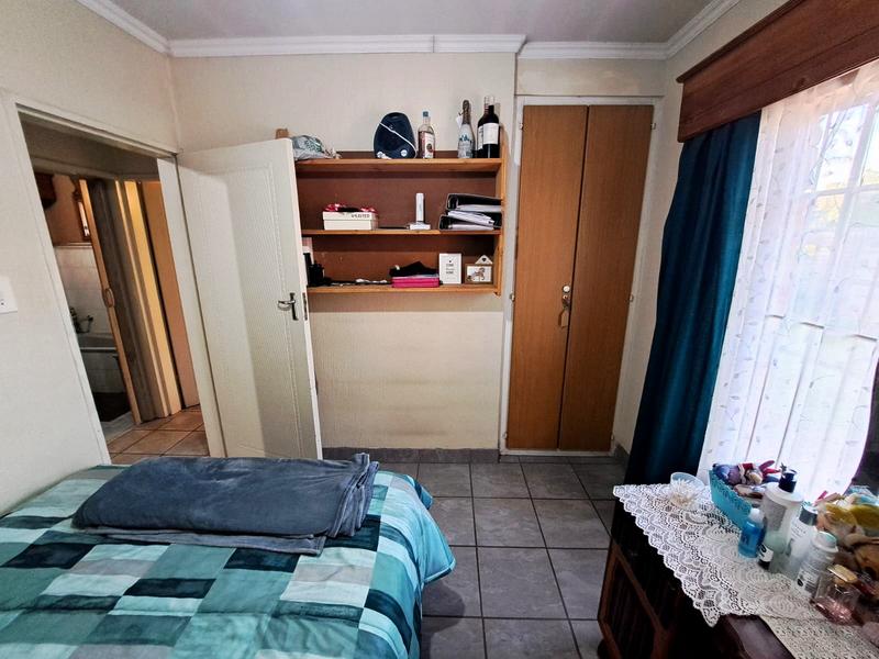 2 Bedroom Property for Sale in Heuweloord Gauteng