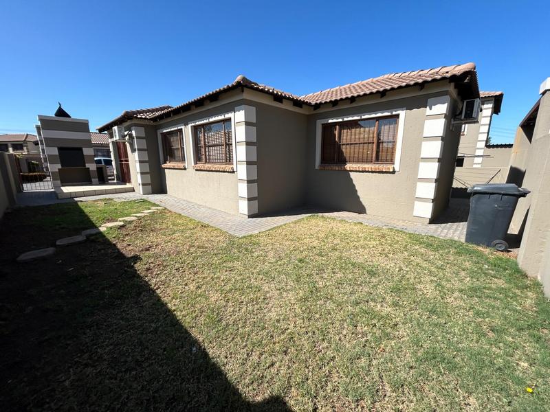 3 Bedroom Property for Sale in Arundo Estate Gauteng