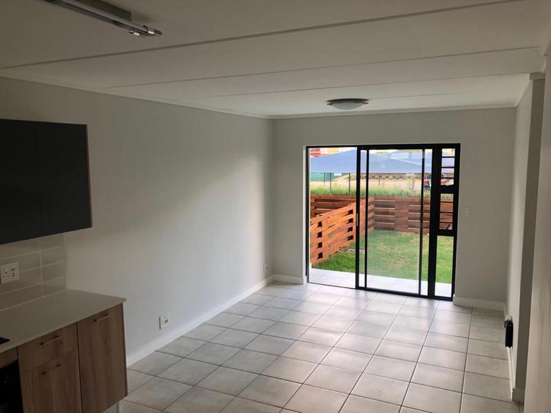 To Let 2 Bedroom Property for Rent in Silver Lakes Gauteng