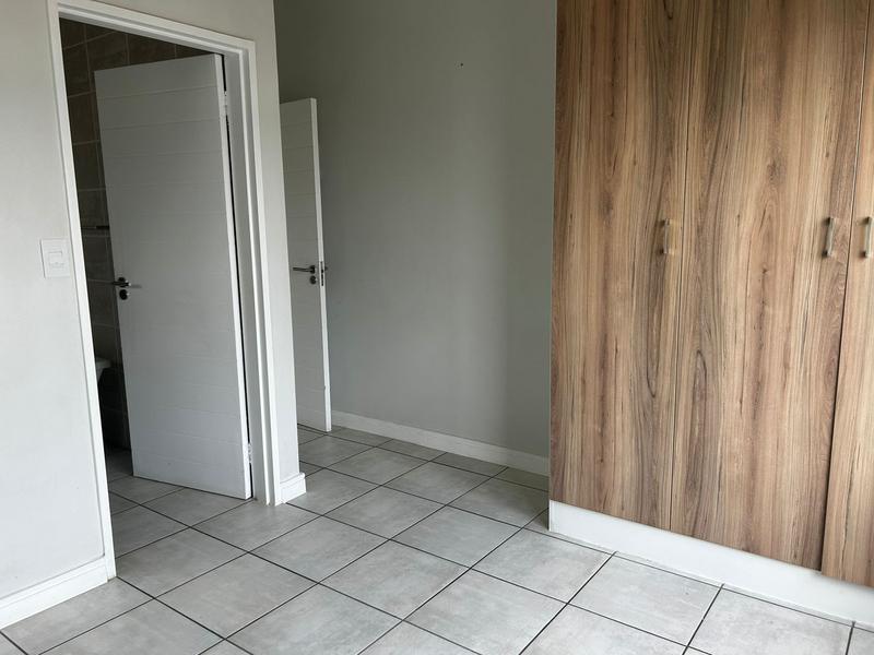 To Let 2 Bedroom Property for Rent in Silver Lakes Gauteng