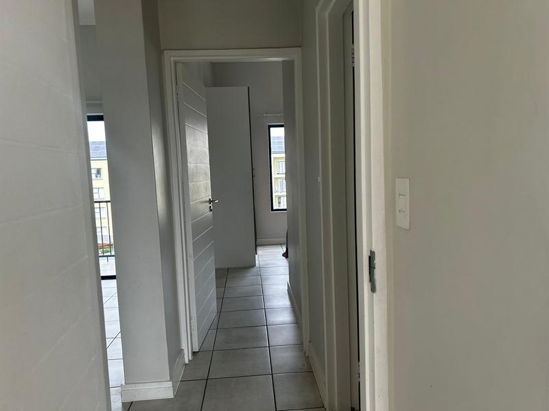 To Let 2 Bedroom Property for Rent in Silver Lakes Gauteng