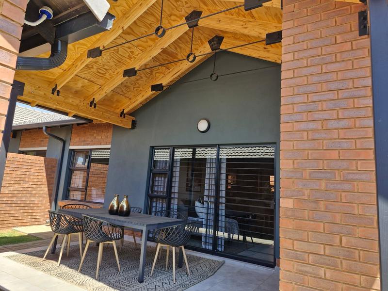 3 Bedroom Property for Sale in Olympus Gauteng