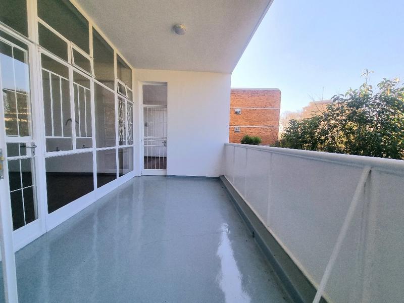 To Let 2 Bedroom Property for Rent in Illovo Gauteng