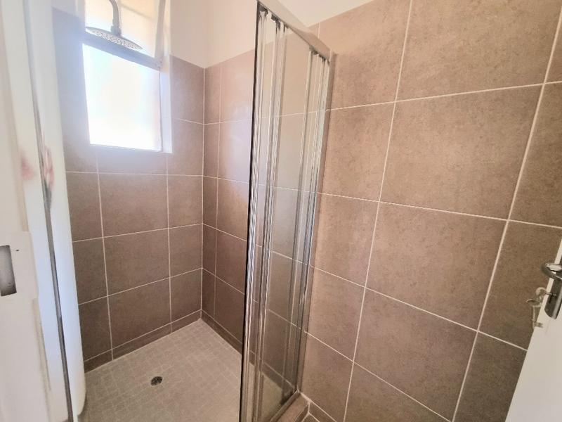 To Let 2 Bedroom Property for Rent in Illovo Gauteng