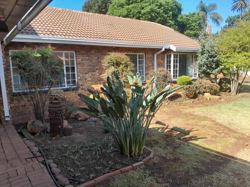 To Let 3 Bedroom Property for Rent in Die Wilgers Gauteng