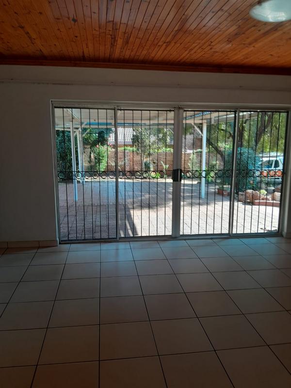 To Let 3 Bedroom Property for Rent in Die Wilgers Gauteng