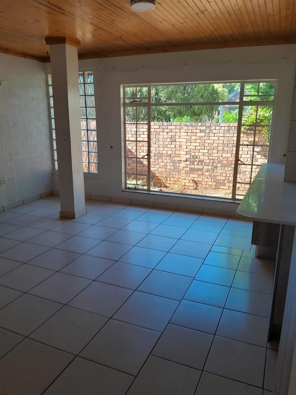 To Let 3 Bedroom Property for Rent in Die Wilgers Gauteng