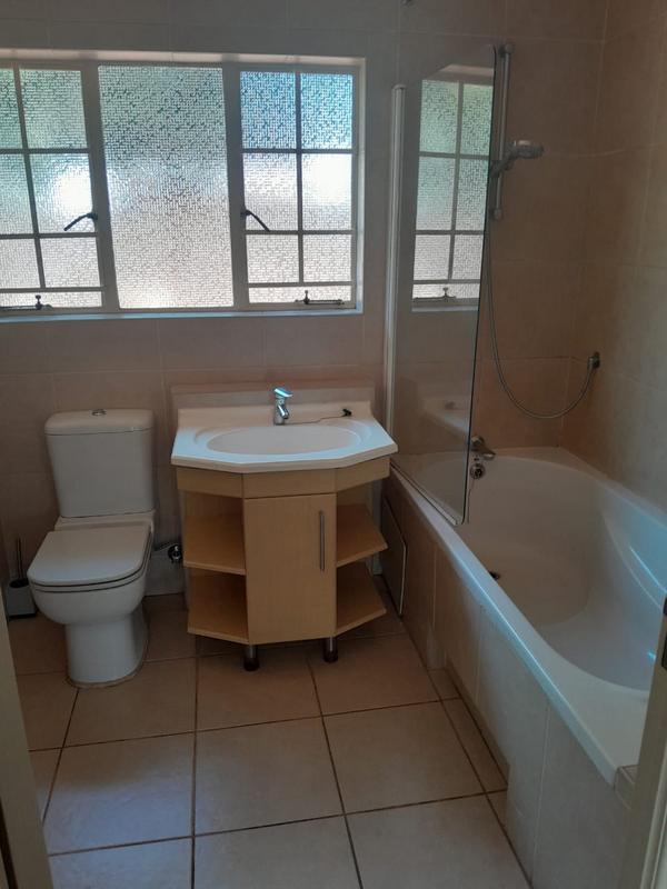 To Let 3 Bedroom Property for Rent in Die Wilgers Gauteng