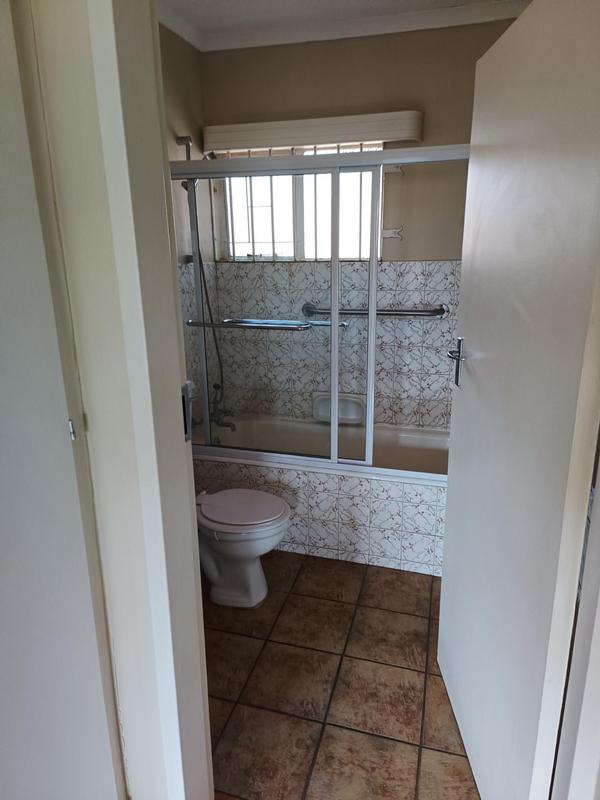 To Let 3 Bedroom Property for Rent in Faerie Glen Gauteng