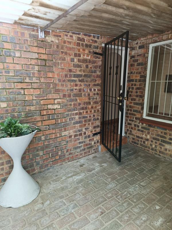 To Let 3 Bedroom Property for Rent in Faerie Glen Gauteng