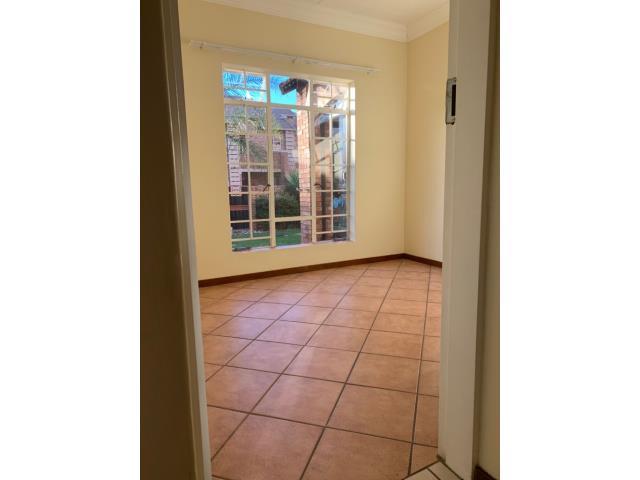 To Let 2 Bedroom Property for Rent in Mooikloof Ridge Gauteng