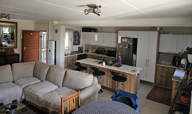 2 Bedroom Property for Sale in Golden Fields Estate Gauteng