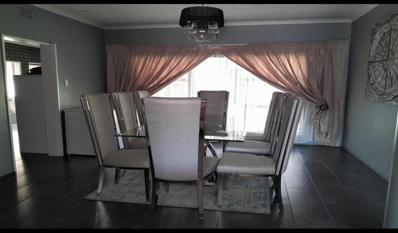 4 Bedroom Property for Sale in Vanderbijlpark SE 7 Gauteng