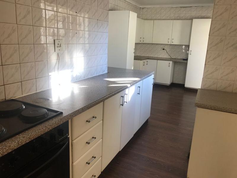 To Let 4 Bedroom Property for Rent in Weltevreden Park Gauteng