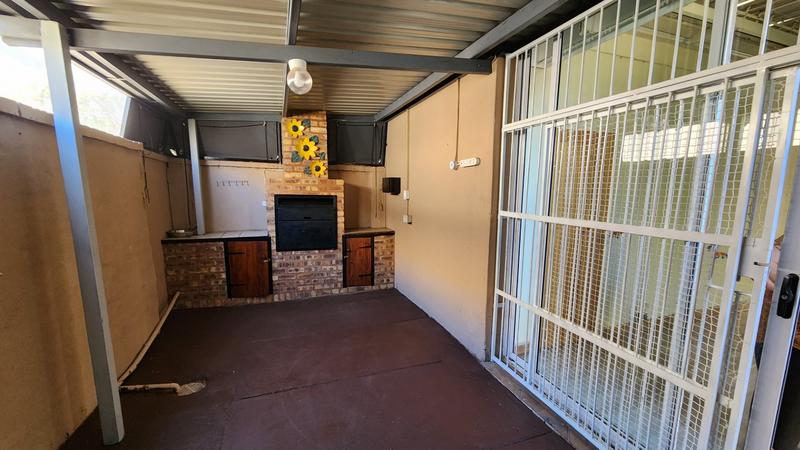 To Let 3 Bedroom Property for Rent in Annlin Gauteng