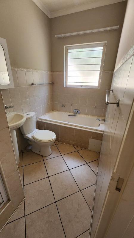 To Let 3 Bedroom Property for Rent in Annlin Gauteng