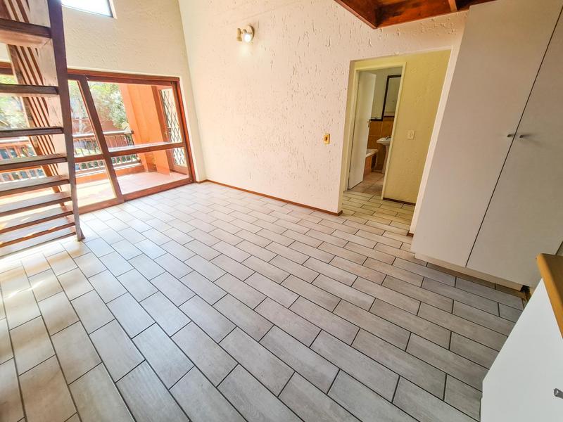 2 Bedroom Property for Sale in Sunninghill Gauteng