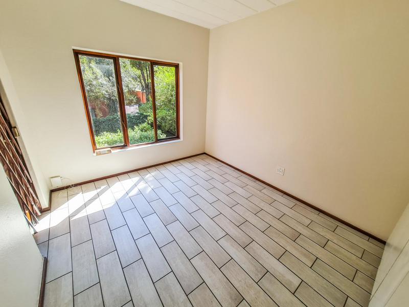 2 Bedroom Property for Sale in Sunninghill Gauteng