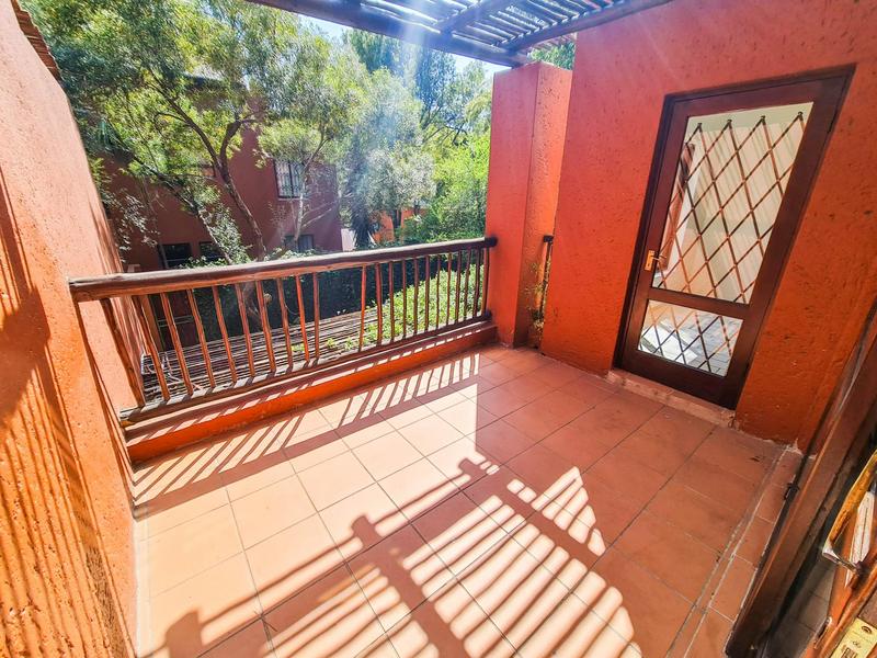 2 Bedroom Property for Sale in Sunninghill Gauteng