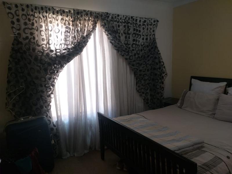 2 Bedroom Property for Sale in Protea Glen Gauteng