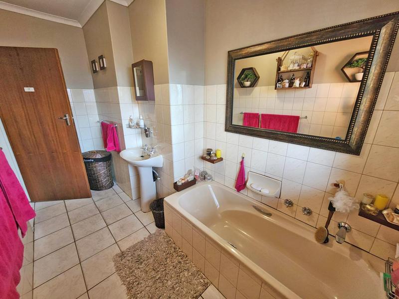 3 Bedroom Property for Sale in Doornpoort Gauteng