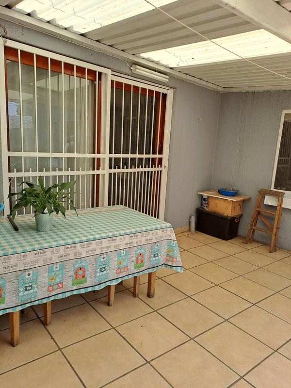 To Let 1 Bedroom Property for Rent in Montgomery Park Gauteng