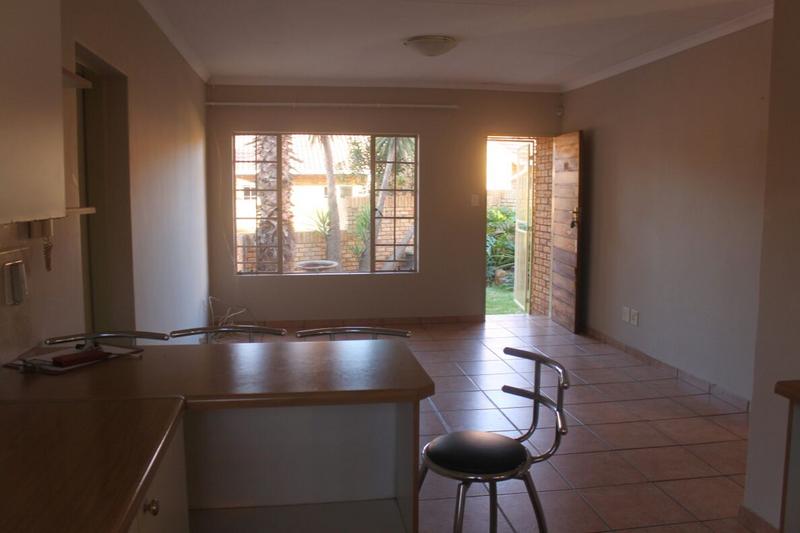 To Let 2 Bedroom Property for Rent in Eldoraigne Gauteng