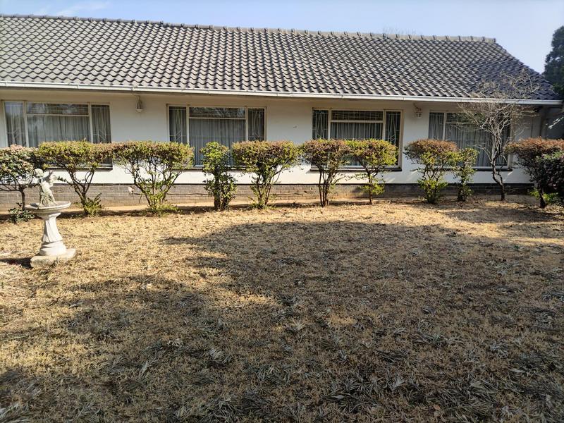 5 Bedroom Property for Sale in Kilner Park Gauteng