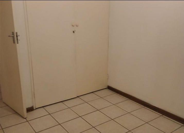 To Let 2 Bedroom Property for Rent in Edenvale Gauteng