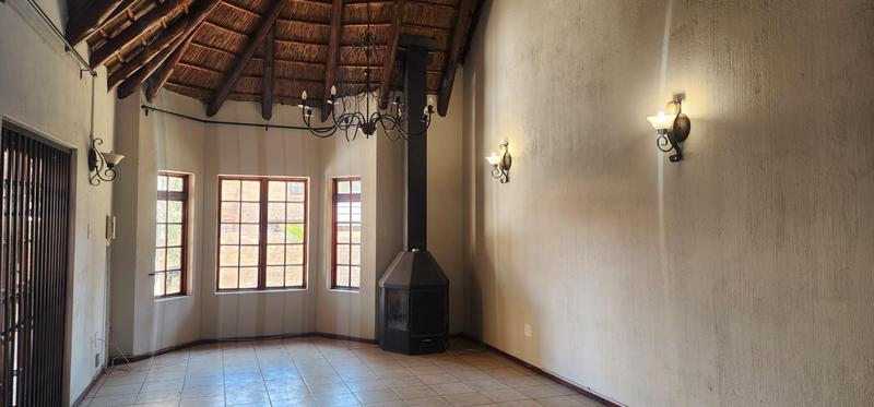 3 Bedroom Property for Sale in Dayanglen Gauteng