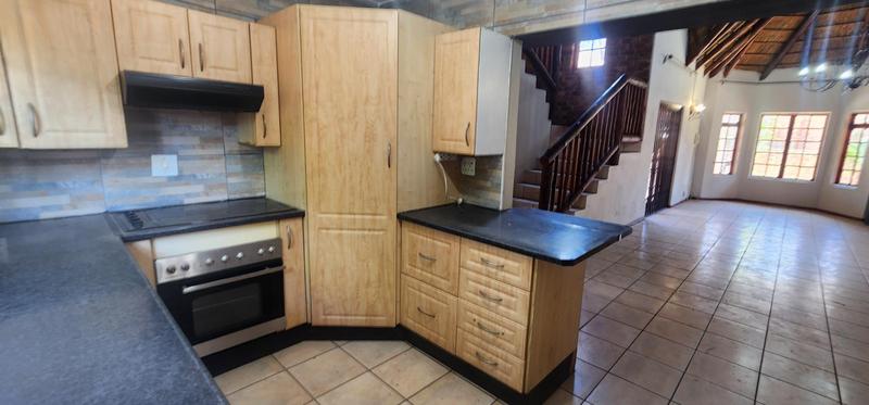 3 Bedroom Property for Sale in Dayanglen Gauteng