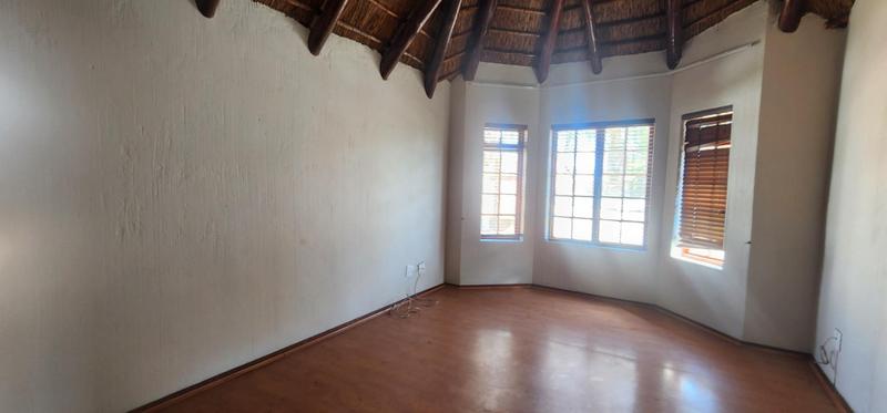 3 Bedroom Property for Sale in Dayanglen Gauteng