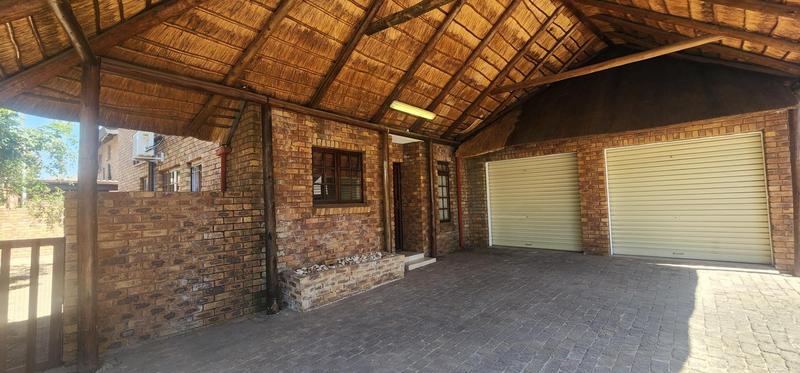 3 Bedroom Property for Sale in Dayanglen Gauteng