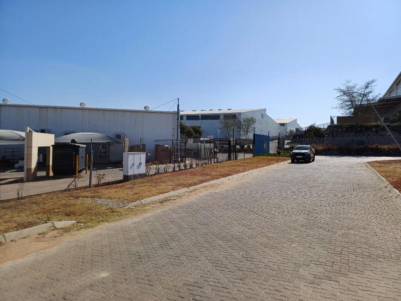 To Let commercial Property for Rent in Kosmosdal Gauteng