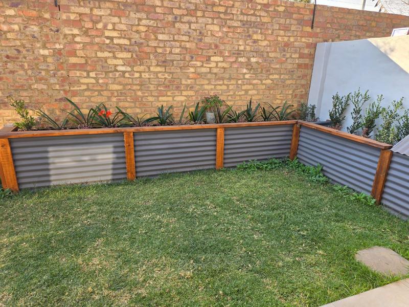 To Let 2 Bedroom Property for Rent in Olympus Gauteng