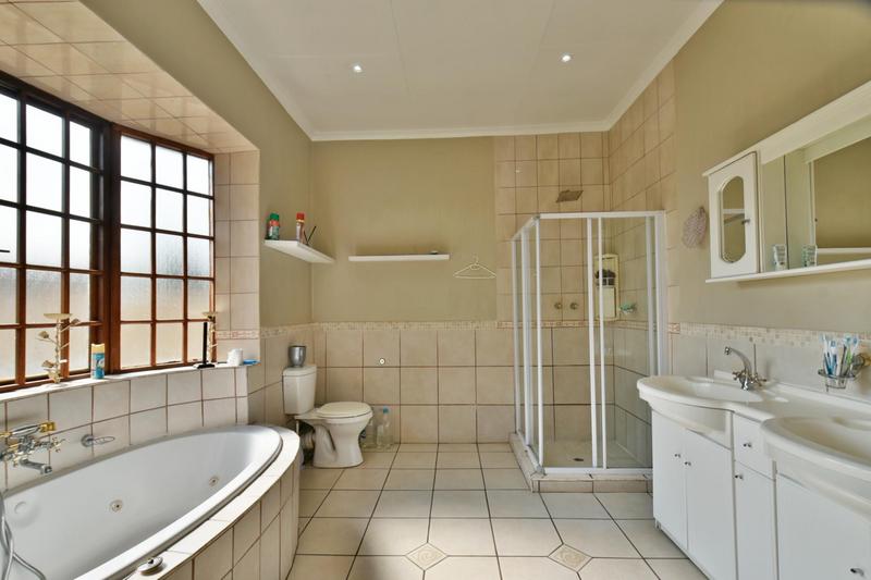 4 Bedroom Property for Sale in Sydenham Gauteng